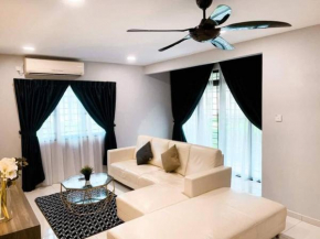 Larkin Residence -Comfortable goundfloor Condo